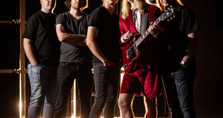AC/CZ: Top AC/DC Tribute Show, support Mad Bulls