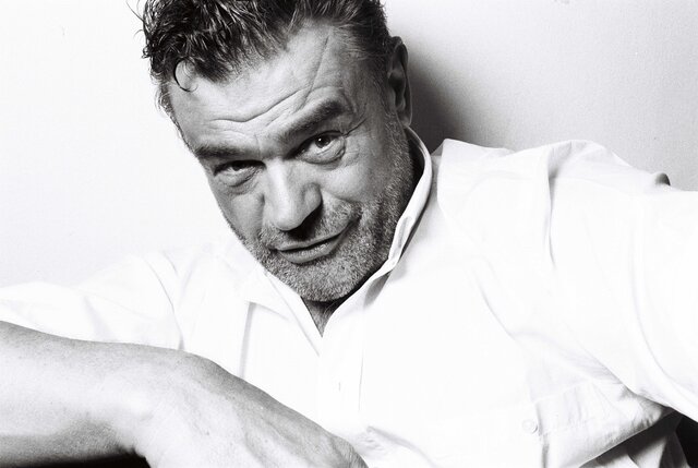 Karel Svoboda, Téma na román