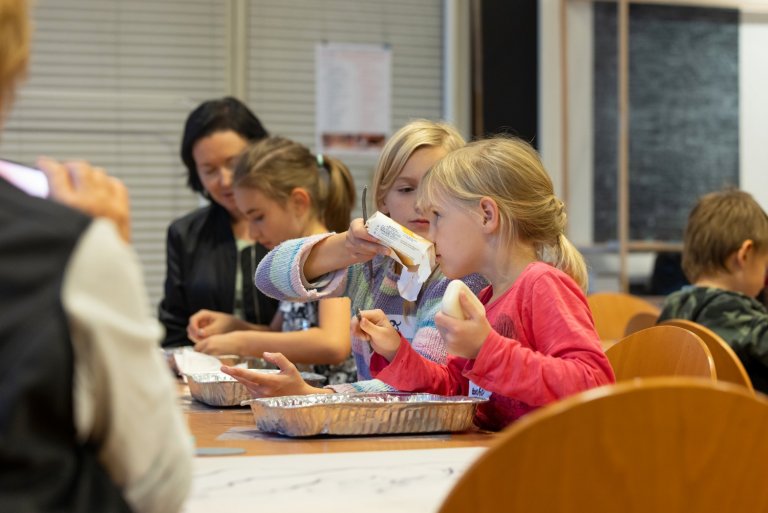 Ateliér 6+: Hledání „Ariadniny nitě“