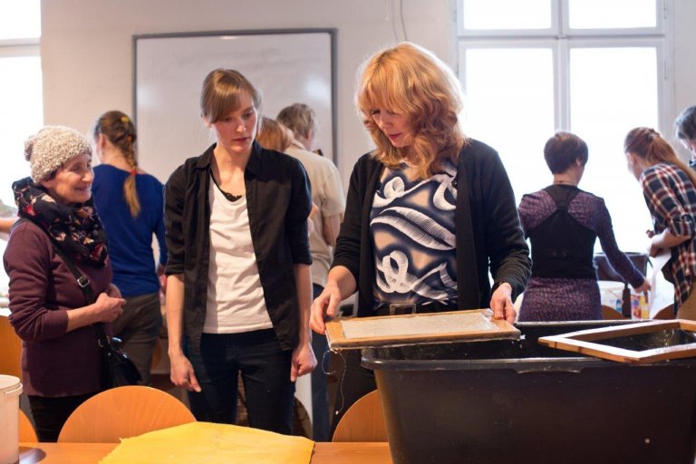 Z plochy do prostoru