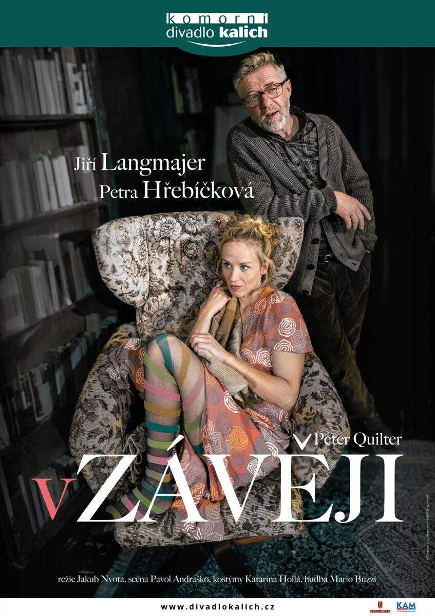 V závěji