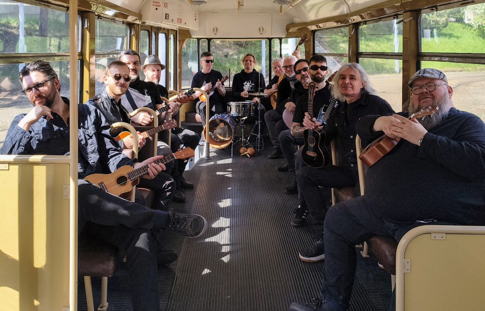 Ukulele Orchestra jako Brno
