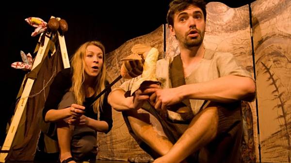 O pračlovíčkovi / Divadlo Tramtarie