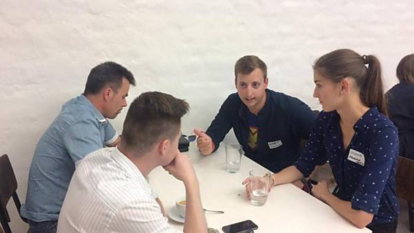 Business coffee ◒ 2