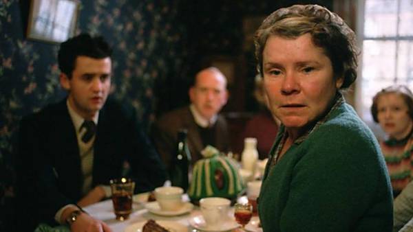 FILM - Vera Drake, žena dvou tváří