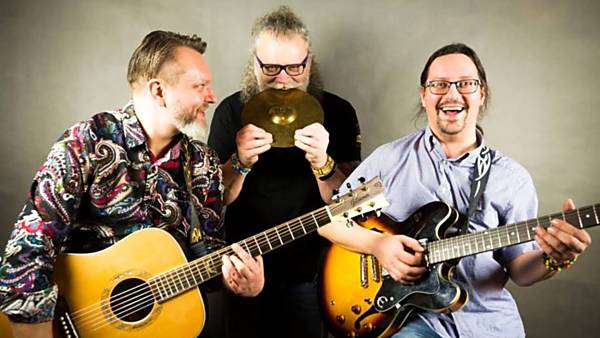 Turbofolk is back