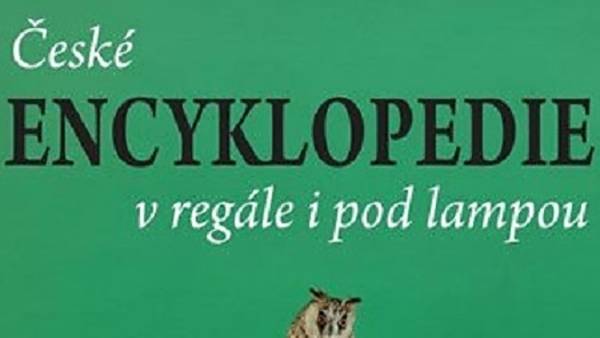 České encyklopedie v regále i pod lampou