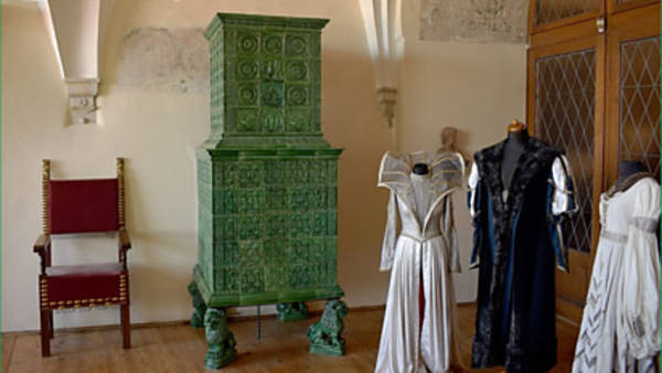 Prohlídky s restaurátorkami kachlových kamen