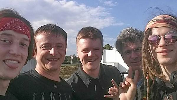 <strike>Fly Tomorrow</strike> - ZRUŠENO!!!