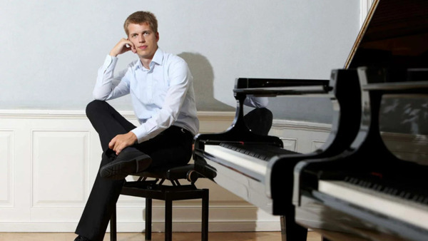 Hledání kořenů a patriotismus v hudbě
