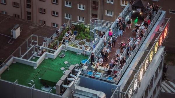 Rooftop Fun: BassElementz crew