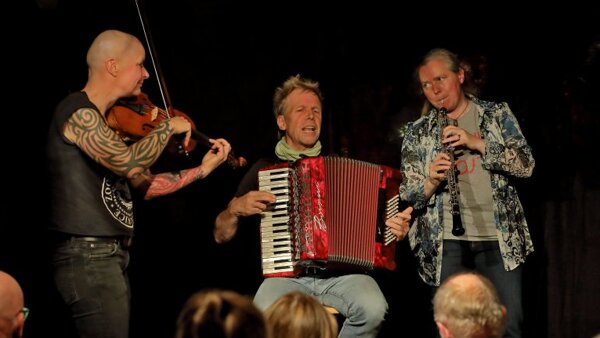 Schmarowotsnik Trio (DE)