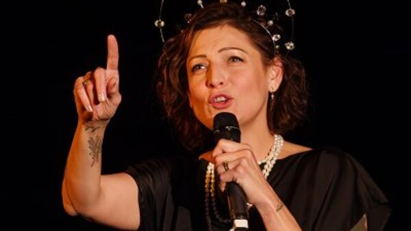 Adéla Elbel: Trojjediná