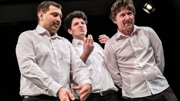 Olivy: Dušičkové impro aneb Jdeme na pohřeb