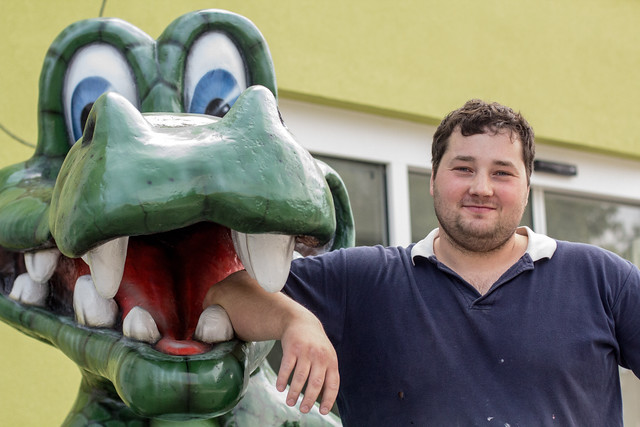 Filip Gregůrek buduje svůj sen postupně už několik let. Za vlastní peníze a jen s několika pomocníky. Pokud vše dobře půjde, hotovo bude do konce roku.