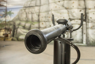 K lodi patří děla. Nabíjí se molitanovými míčky a bude jich opravdu hodně, aby se dala uspořádat pořádná bitva.