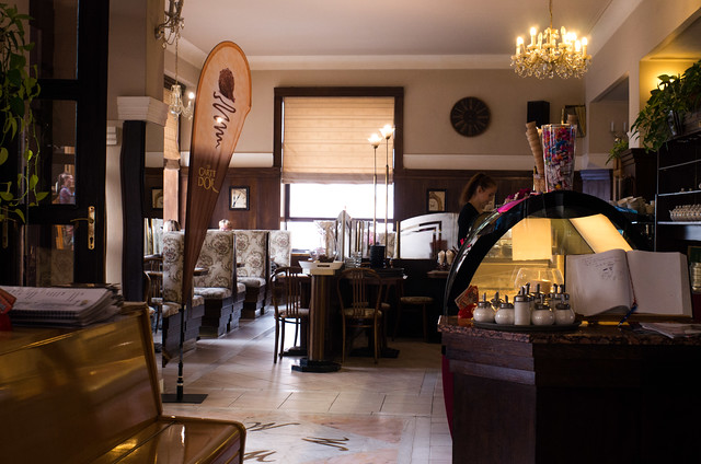V Cafe Mahler na vás dýchne atmosféra vídeňských podniků. Tradiční kavárna v historickém městě.
