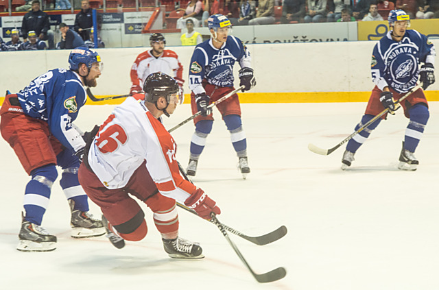 HC Olomouc se utkal v prvním přípravném duelu s Kometou Brno. Útočník Petr Kafka se prosadil v nájezdech.