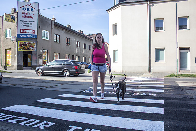 Doslova přes noc se do Hodolan vrátil alespoň jeden přechod.