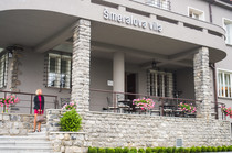 Pozvání do Šmeralovy vily vás zaujalo. Aby taky ne. Opravdu to stojí za to.