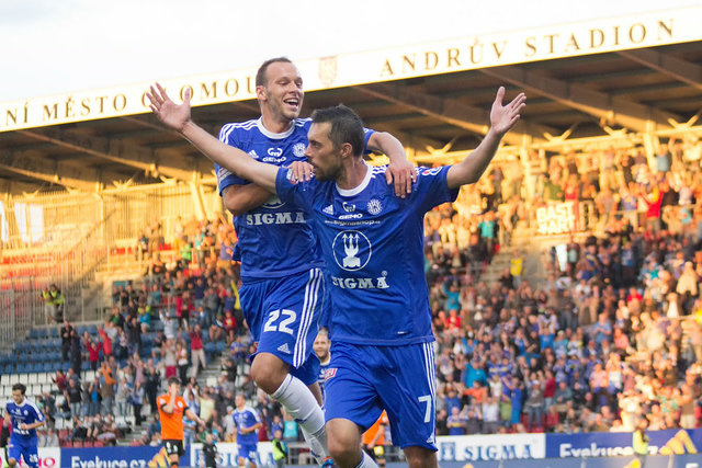 Michal Ordoš oslavil návrat do základní sestavy hattickem v MOL Cupu na hřišti divizních Rosic.