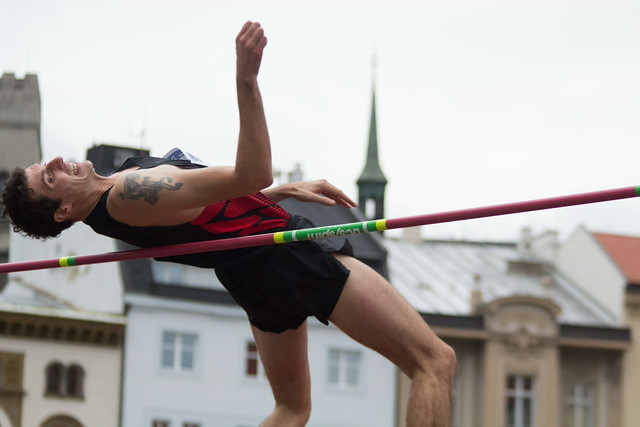 Jaroslav Bába by se při dobrém počasí mohl pokusit o zdolání rekordu mítinku, který činí 228 cm.