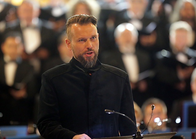 Jiří Přibyl se na úvod Podzimního festivalu duchovní hudby postaral v dómu sv. Václava o strhující zážitek.