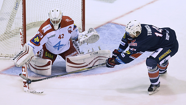 Branislav Konrád byl proti Pirátům opět velkou oporou Mory.