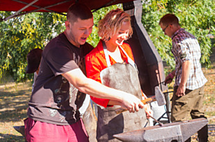 ...ale třeba také originální dárek z kovu.