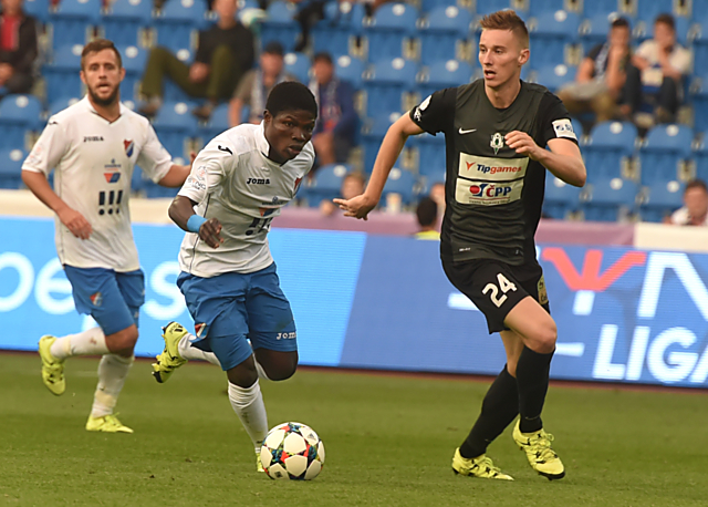 O nebezpečí v útoku se v Baníku stará hlavně rychlý Francis Narh.