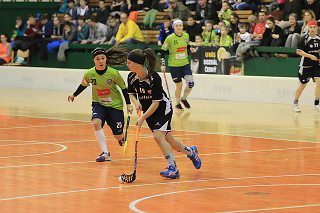 FBS Olomouc hostí tým Elite Praha. Adéla Pantelejevová, č. 20, už v týmu není, zamířila do Vítkovic.