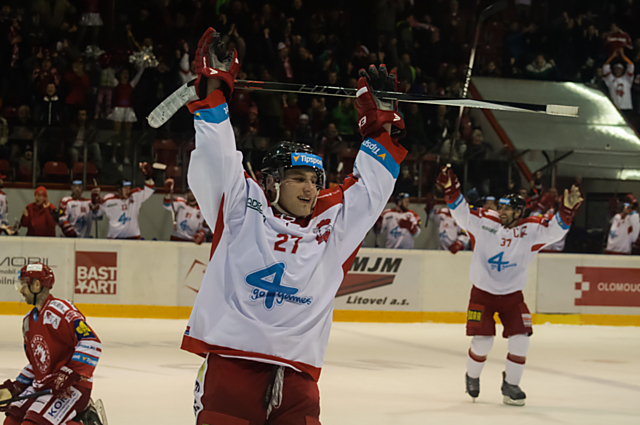 Radost. Juniorský reprezentant Alex Rašner skóruje poprvé v extralize.