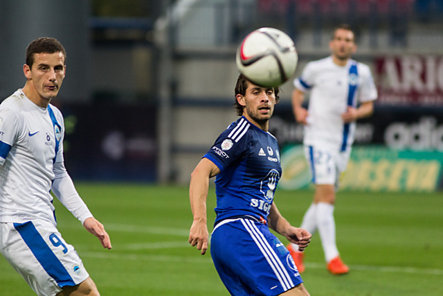 Denis Cana by měl být štítem defenzívy proti mladoboleslavským fotbalovým nájezdníkům.