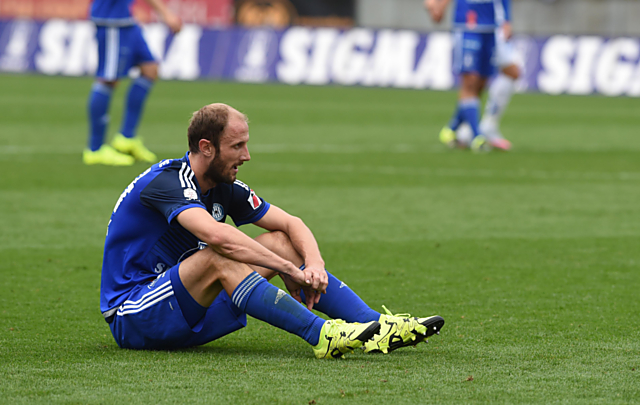 Zklamání. Roman Hubník byl po bodu s Duklou samozřejmě smutný. Jeho týmu schází střelec.