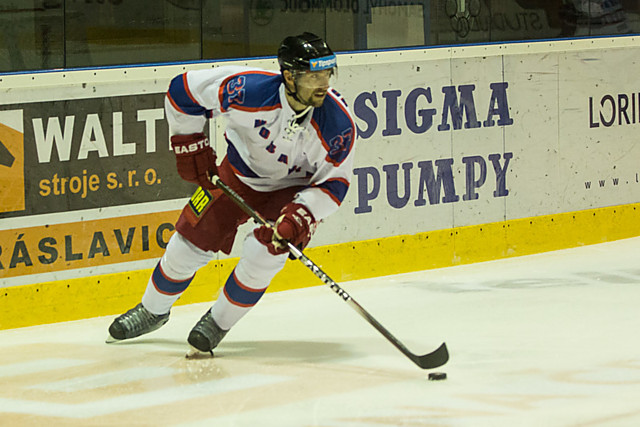 Kapitán Mory Martin Vyrůbalík otevřel skóre utkání v Třinci.