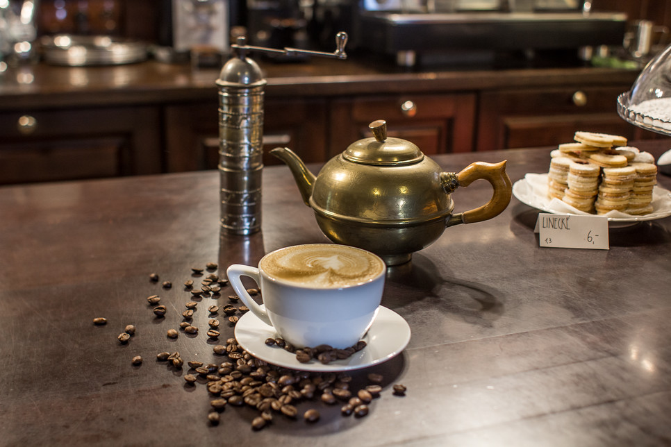 Cesta kolem světa i šálek exkluzivity