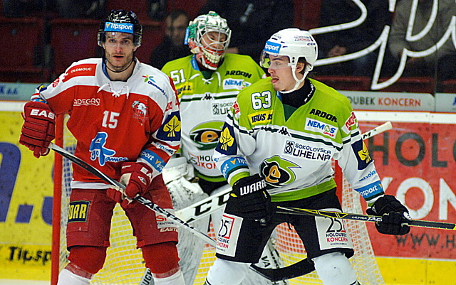 Jan Eberle před brankou Energie.