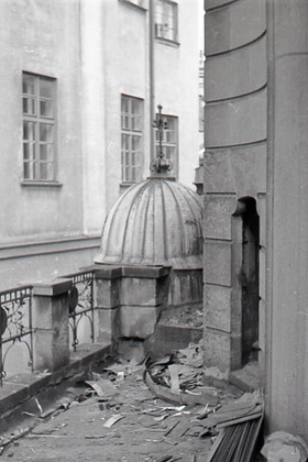 Zdevastovaná Sarkandrova kaple v roce 1970. Kdo by tehdy tušil, že kvůli tomuto světci jednou do Olomouce přijede i papež? 