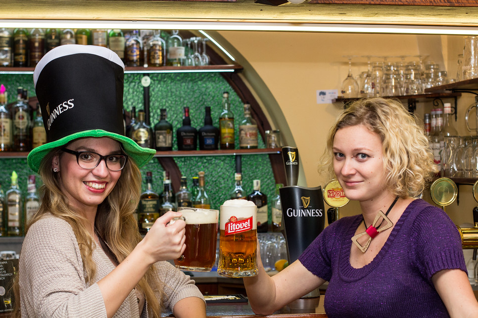 Podívejte se, ve kterých olomouckých hospodách a barech poteče pivo a whiskey proudem