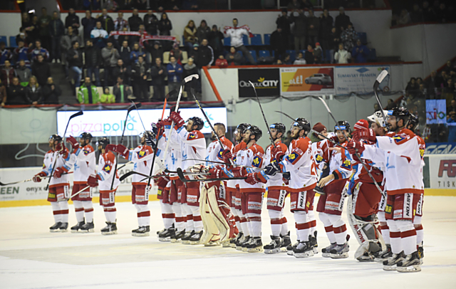 Kohouti letos překvapovali extraligu. Zdeněk Venera podepsal i pro příští sezónu. Pro zlepšení potřebuje Mora zlepšit útok.