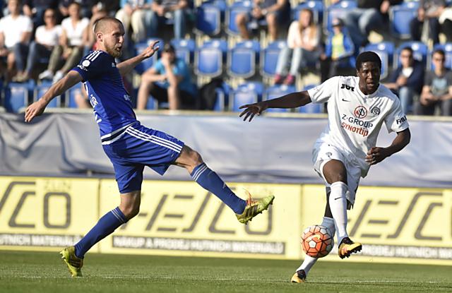 Faul Martina Šindeláře na Francise Koného v první půli znamenal penaltu a dosti přísné vyloučení. Sigma inkasovala a dohrávala v deseti.
