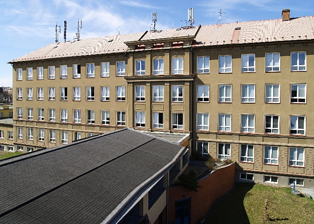 Gymnázium Hejčín slaví šedesát let.