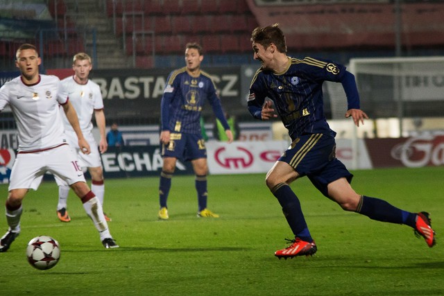 David Houska v Sigmě prodloužil smlouvu, ale hrát bude v blížící se sezóně za Mladou Boleslav.