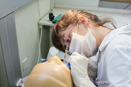 Zubaři v novém. Zubní klinika dostala novou fasádu a prošla i bezbariérovými úpravami.
