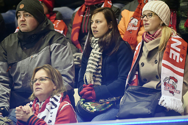 Na olomouckém zimáku je zase zima jako v kryokomoře. Diváky musí zahřát hokejisté svými výkony. Povede se jim to s Hradcem a Vary?
