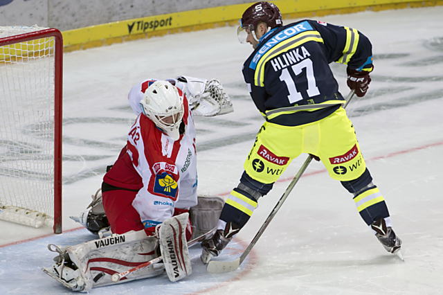 Jaroslav Hlinka na Branislava Konráda nevyzrál. Olomoucký tým vyhrál na Spartě a vrátil se do boje o play-off.