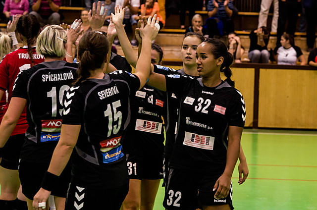 Házenkářky DHK ZORA Olomouc čeká těžký duel na Slavii.