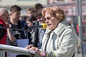 Zapojit se mohli i kolemjdoucí.