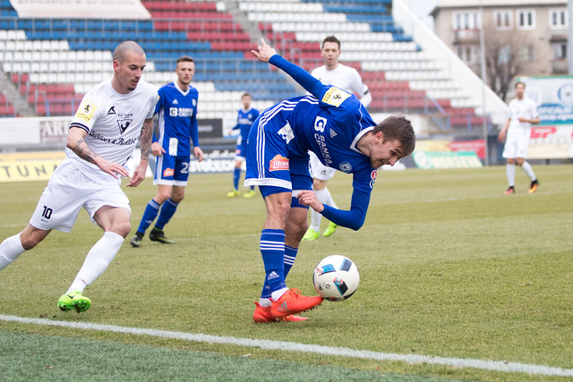 Sigma Olomouc hostí v pátek od 18 hodin na Andrově stadionu Baník Sokolov. Podaří se Hanákům možná předposlední krok k postupu zpět do nejvyšší soutěže?