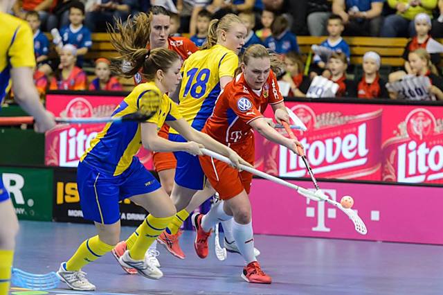 Denisa Ratajová proti Švédkám dvakrát skórovala. Ve dvojnásobné přesilovce a z trestného střílení. Bojovala, střílela, rvala se, a zaslouženě byla vyhlášena nejlepší hráčkou českého týmu v utkání.